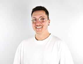 mike_hammer_free-e1736944123389-700x543