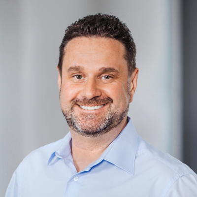 Albert Levay, basecom – Portrait 